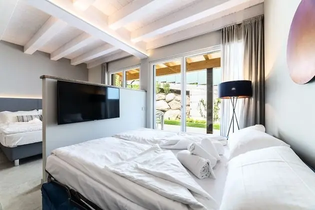 Standard Çatı Katı (Loft), 1 Yatak Odası, Bahçe Manzaralı, Bahçeli