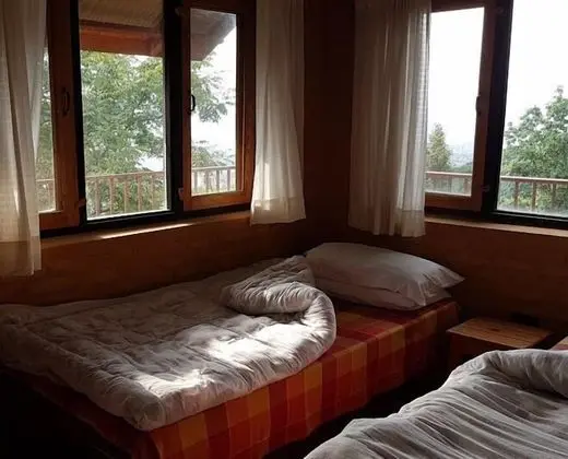 Üç Kişilik Oda