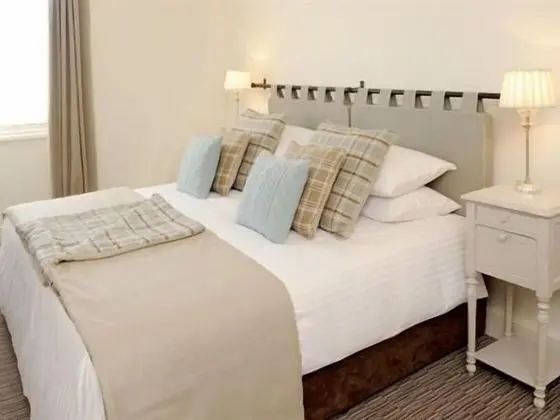 Tek Büyük Yataklı Oda, Banyolu/Duşlu