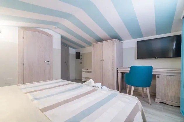 Economy Tek Büyük Yataklı Oda