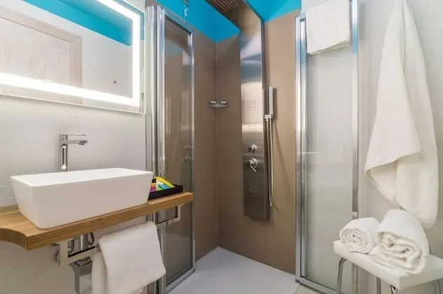 Superior Tek Büyük Yataklı Oda