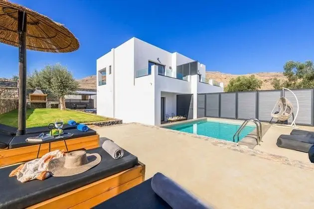 Villa, 2 Yatak Odası, Kişiye Özel Havuzlu
