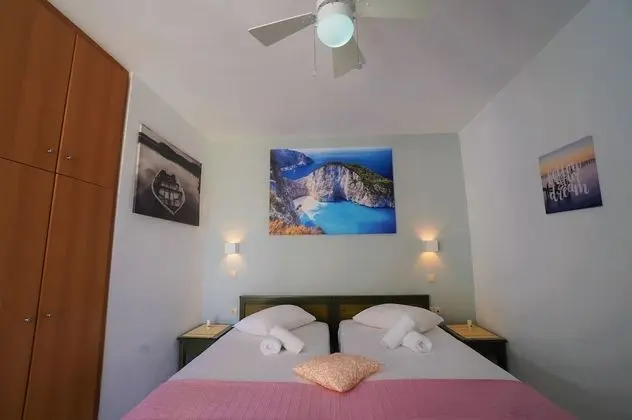 Romantic Stüdyo, 2 Tek Kişilik Yatak, Bahçe Manzaralı, Denize Sıfır