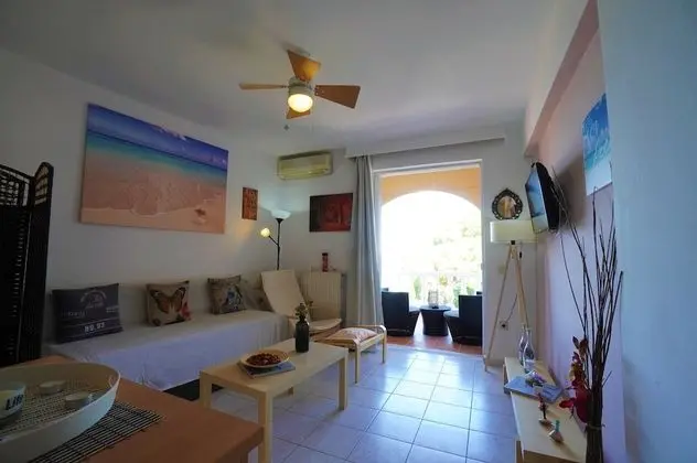 Superior Apart Daire, 1 Yatak Odası, Deniz Manzaralı, Denize Sıfır
