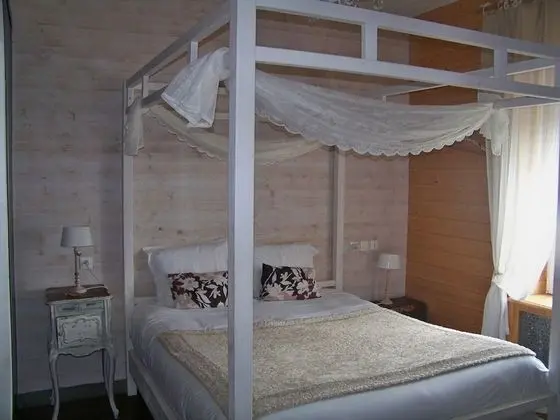 Superior Double Room (Caramel)