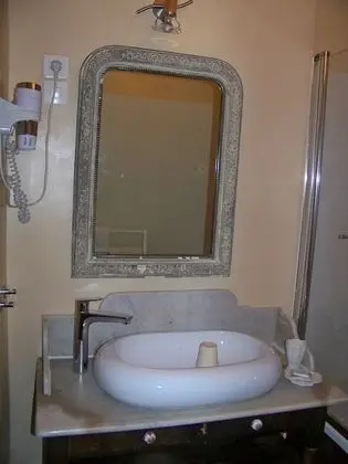 Superior Double Room (Caramel)