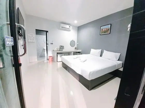 Studio Room
