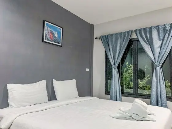 Studio Room