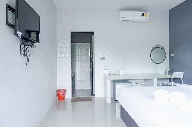 Studio Room