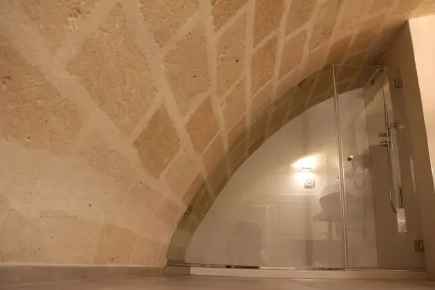 Traditional Tek Büyük Yataklı Oda (Grotta)