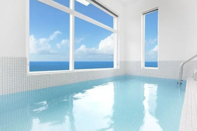 PLUS Pool villa 204