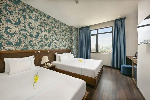 Deluxe Üç Kişilik Oda, Birden Çok Yatak, Şehir Manzaralı