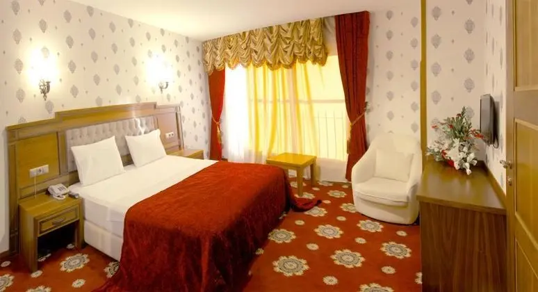 Standart Oda, Kara ve Deniz Manzaralı, Fransız Balkonlu