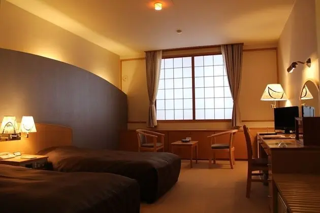 İki Ayrı Yataklı Oda, Sigara İçilmez