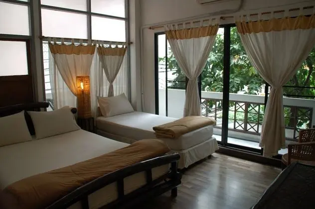 Air-Con Triple room