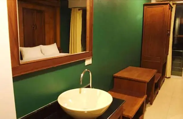 Standard Room (Main Building)