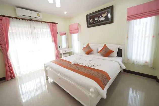 3-Bedrooms Private Pool Villa
