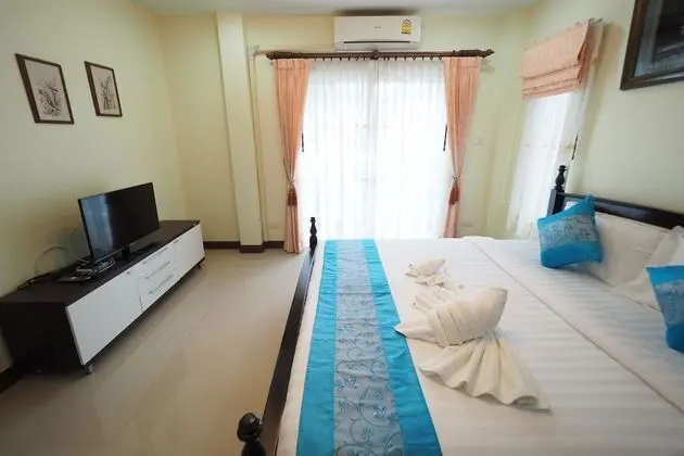 3-Bedrooms Private Pool Villa