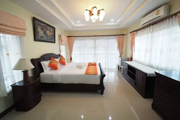 3-Bedrooms Private Pool Villa
