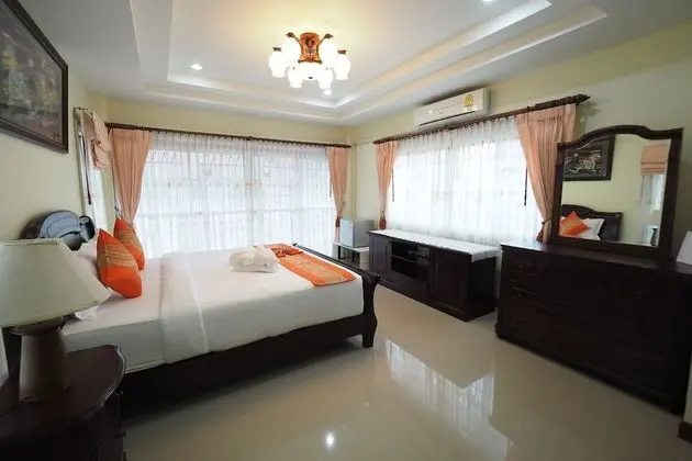 3-Bedrooms Private Pool Villa