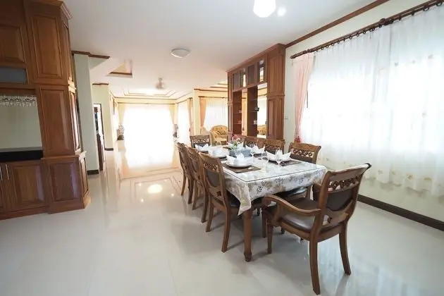 3-Bedrooms Private Pool Villa