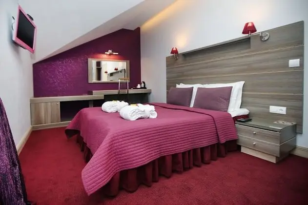 Luxury Tek Büyük Yataklı Oda, 1 Çift Kişilik Yatak ve Çekyat