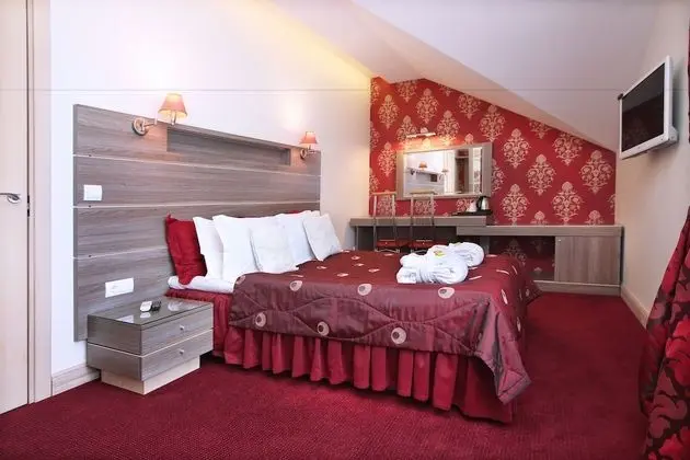 Luxury Tek Büyük Yataklı Oda, 1 Çift Kişilik Yatak ve Çekyat