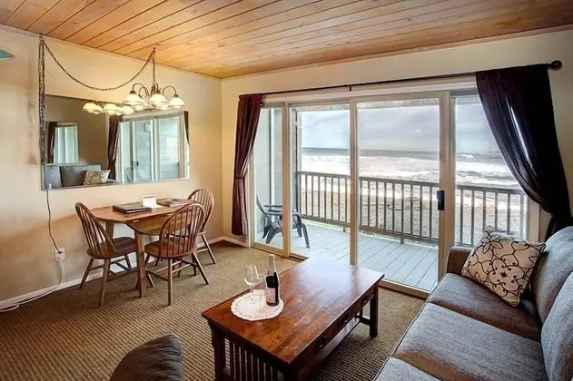 Studio,1 Queen Bed, Ocean View, Pet Friendly