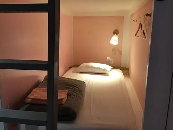 Ortak Ranzalı Oda, Sadece kadınlar için