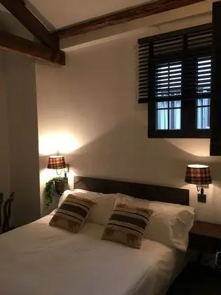 Tek Büyük Yataklı Oda, 1 Çift Kişilik Yatak