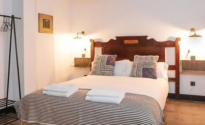 Tek Büyük Yataklı Oda, 1 Çift Kişilik Yatak