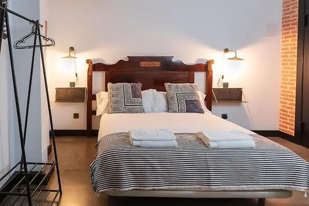 Tek Büyük Yataklı Oda, 1 Çift Kişilik Yatak