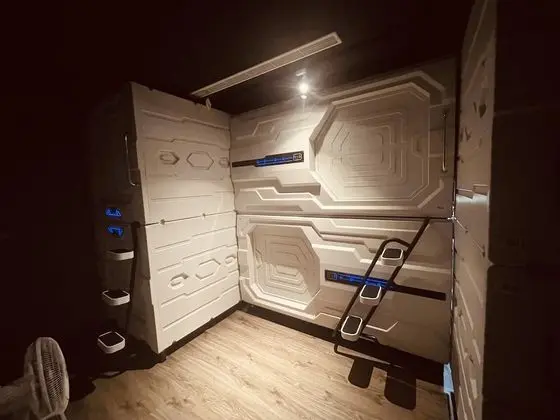 Economy Ortak Ranzalı Oda, Sadece kadınlar için (4 people)