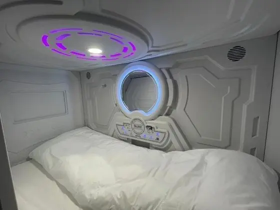 Economy Ortak Ranzalı Oda, Sadece kadınlar için (4 people)