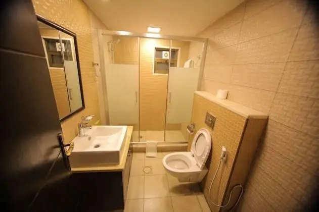 Basic Tek Kişilik Oda, 1 En Büyük (King) Boy Yatak, Sigara İçilebilir