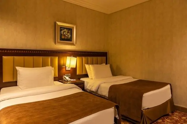 Grand Oda, 2 Tek Kişilik Yatak