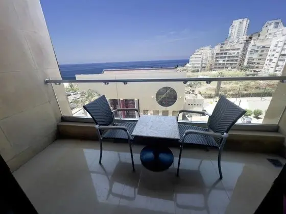 Grand Oda, Deniz Manzaralı