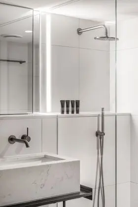 Design Tek Büyük Yataklı Oda