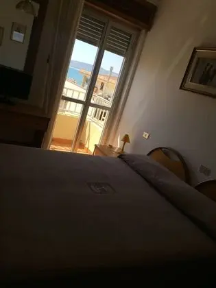 Economy Tek Büyük Yataklı Oda