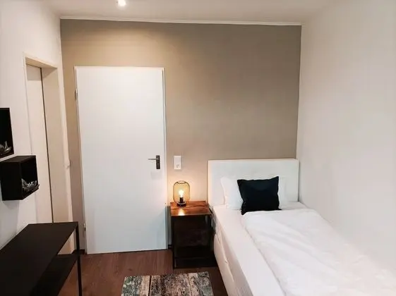 Tek Kişilik Oda, 1 Tek Kişilik Yatak, Sigara İçilmez