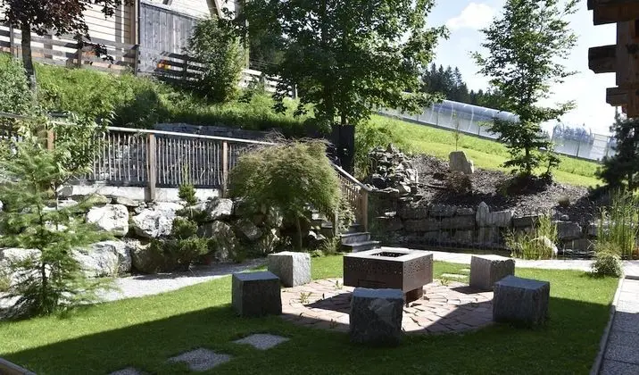 Tek Büyük Yataklı Oda, Bahçe Manzaralı