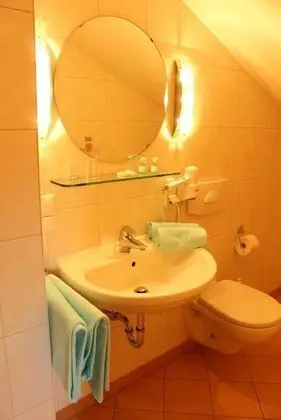 Tek Büyük Yataklı Oda, Balkon