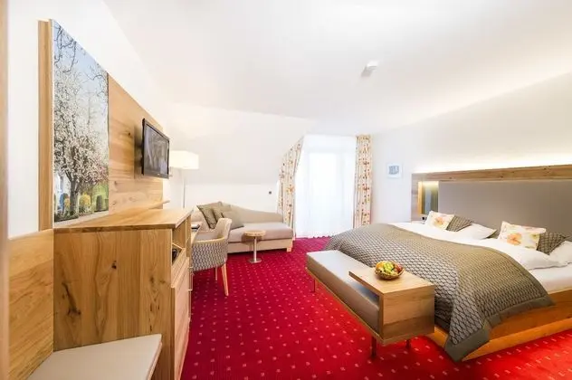 Superior Oda, Balkon