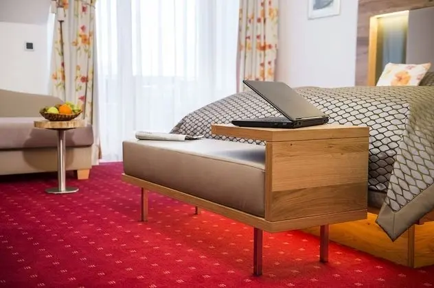 Superior Oda, Balkon