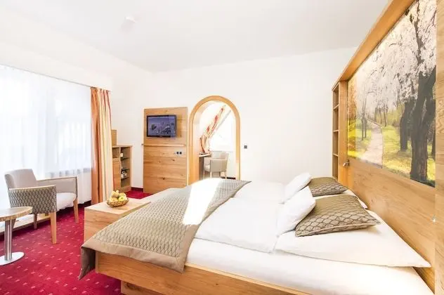 Superior Oda, Balkon