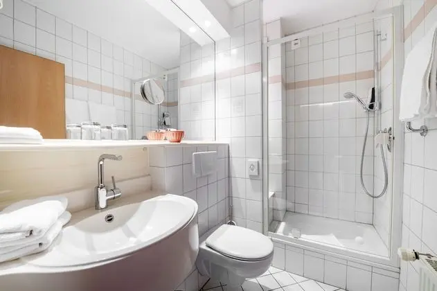 Superior Oda, Balkon