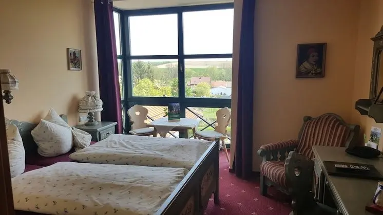 Business Büyük Yataklı Tek Kişilik Oda, 1 Çift Kişilik Yatak, Sigara İçilmez, Bahçe Manzaralı