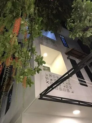 Tek Büyük Yataklı Oda, Balkon