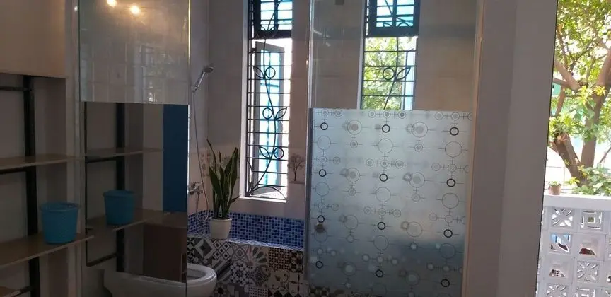 Tek Büyük Yataklı Oda, Balkon