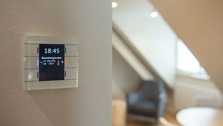 Luxury Tek Büyük Yataklı Oda, Banyolu/Duşlu